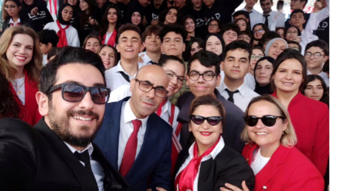 Gazi Anadolu Lisesi, 29 Ekim Cumhuriyet Bayramı İlçe Töreniyle Gurur Yaşattı.